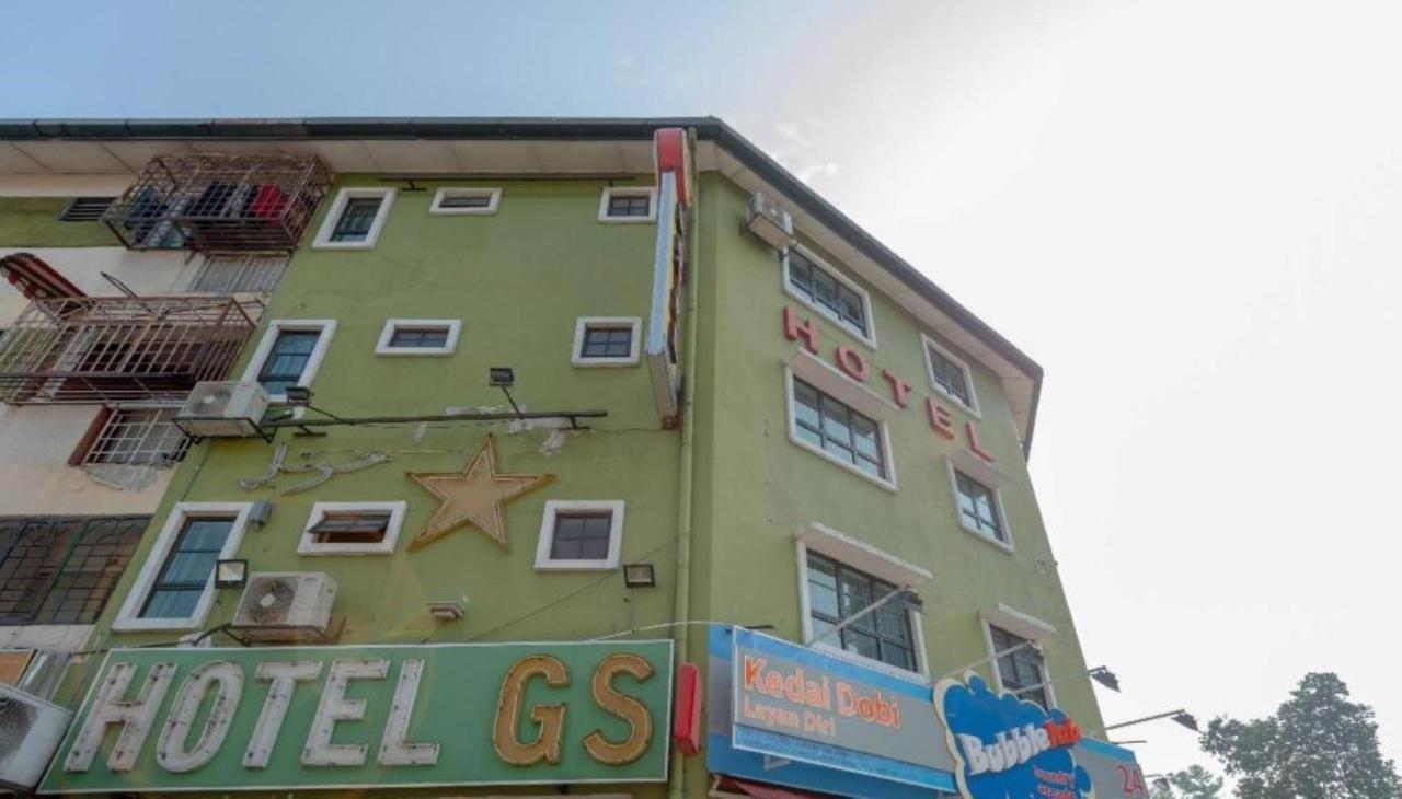 Oyo 89874 Gs Golden Star Hotel Seri Kembangan Eksteriør bilde